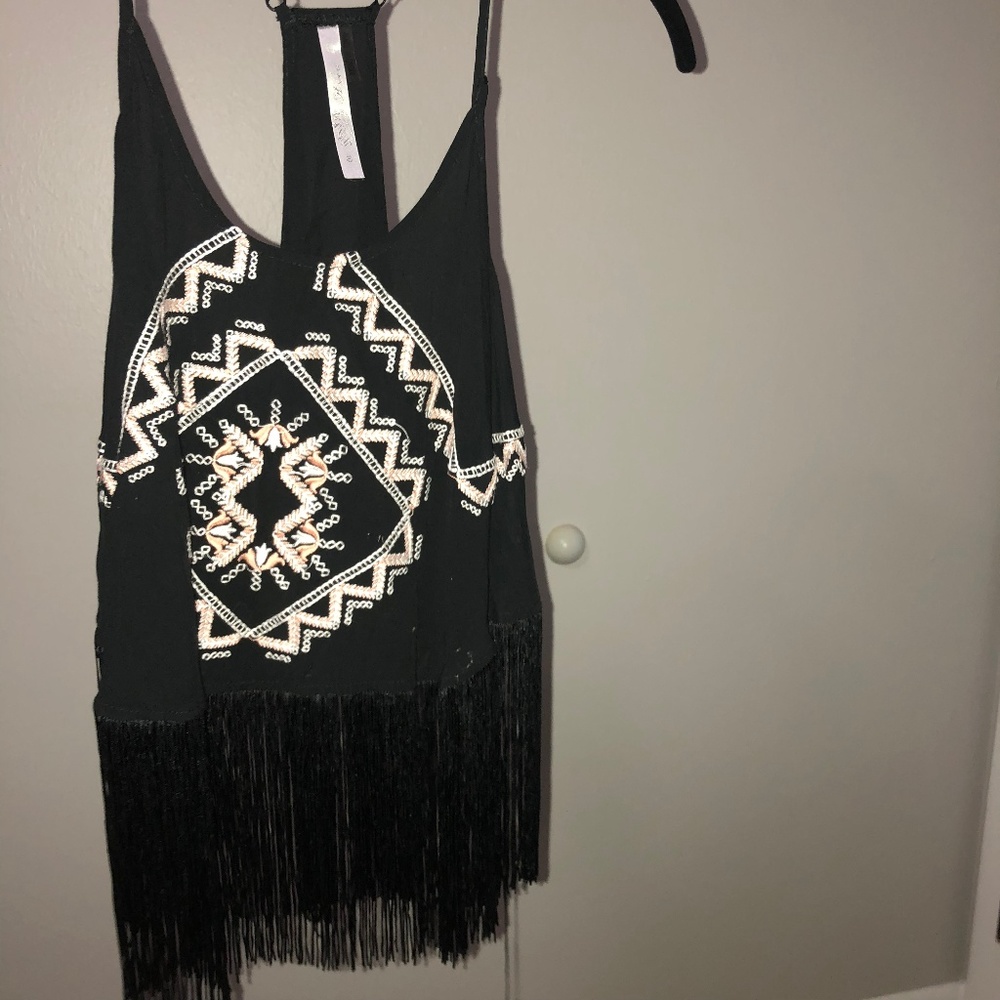 EMROIDERED FRINGE HALTER CROP TOP